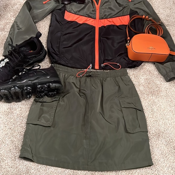 2 pc windbreaker skirt set - Picture 3 of 14